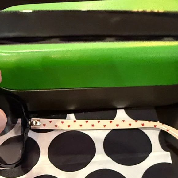 Kate Spade Black Sunglasses with Green Case - Picture 2 of 4